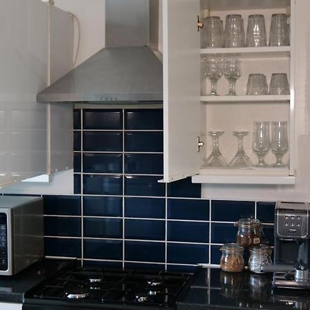 Milton Keynes Luxury Short Stay House With Wifi And Free Parking Wolverton  Екстериор снимка