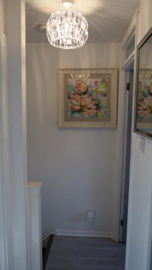 Milton Keynes Luxury Short Stay House With Wifi And Free Parking Wolverton  Екстериор снимка